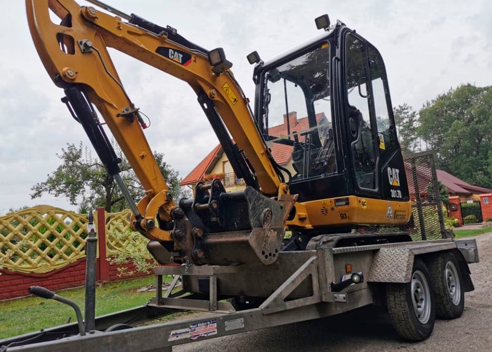 Мини-экскаватор